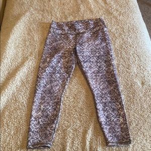 Fabletics High Waisted Printed Powerhold 7/8